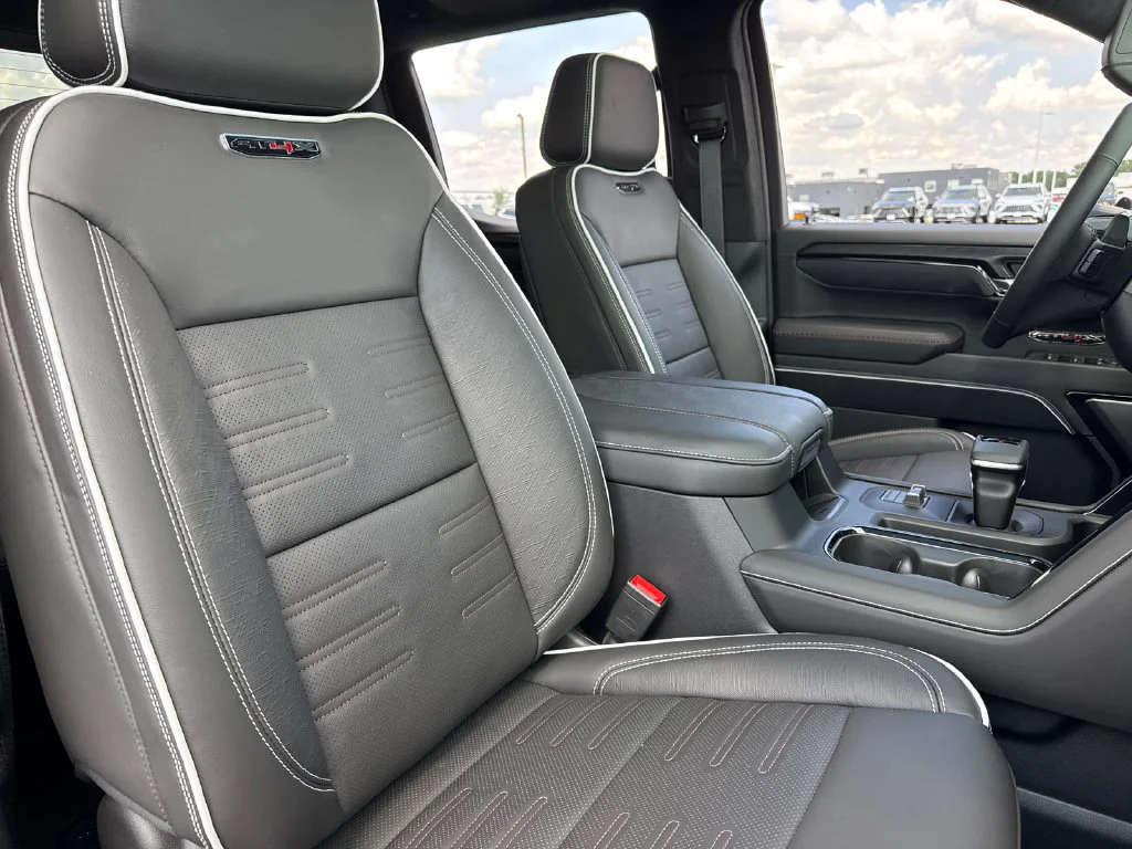 2026 GMC Sierra 1500 AT4X - Photo 38