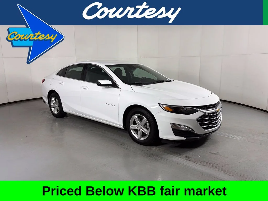 Used 2024 White Chevrolet LT image 1