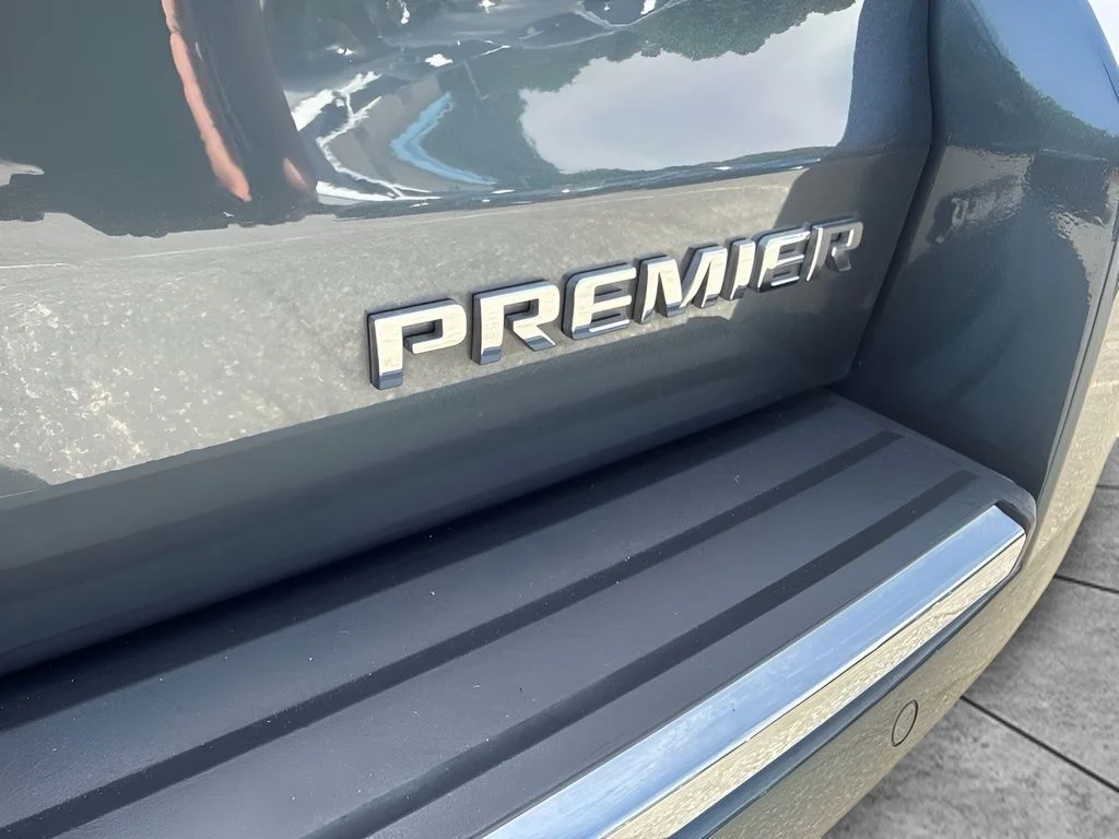 Used 2019 Gray Chevrolet Premier image 38