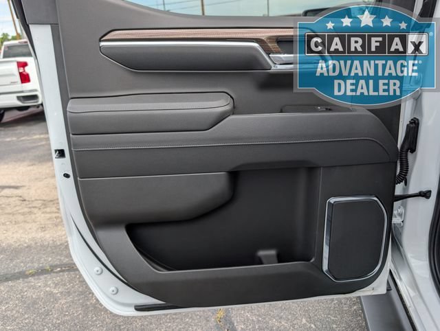 Used 2026 Summit White Chevrolet RST image 10
