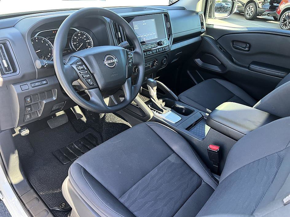 Used 2026 Glacier White Nissan S image 18