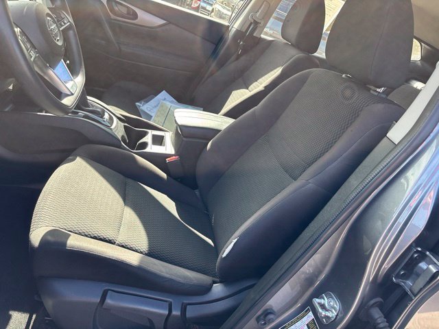 Used 2020 Gray Nissan S image 15