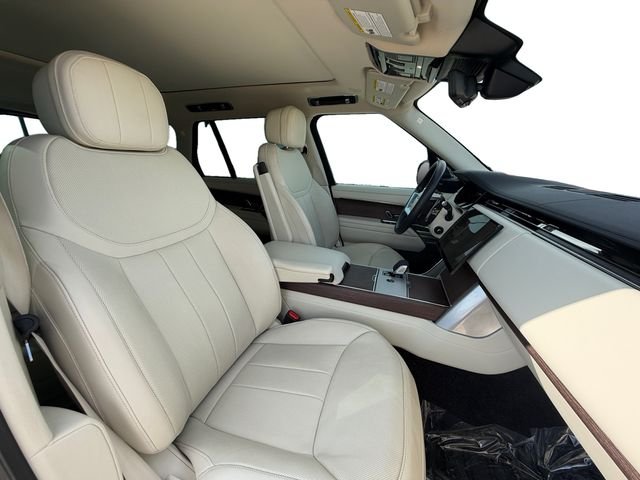 Used 2024 Blue Land Rover SE image 16