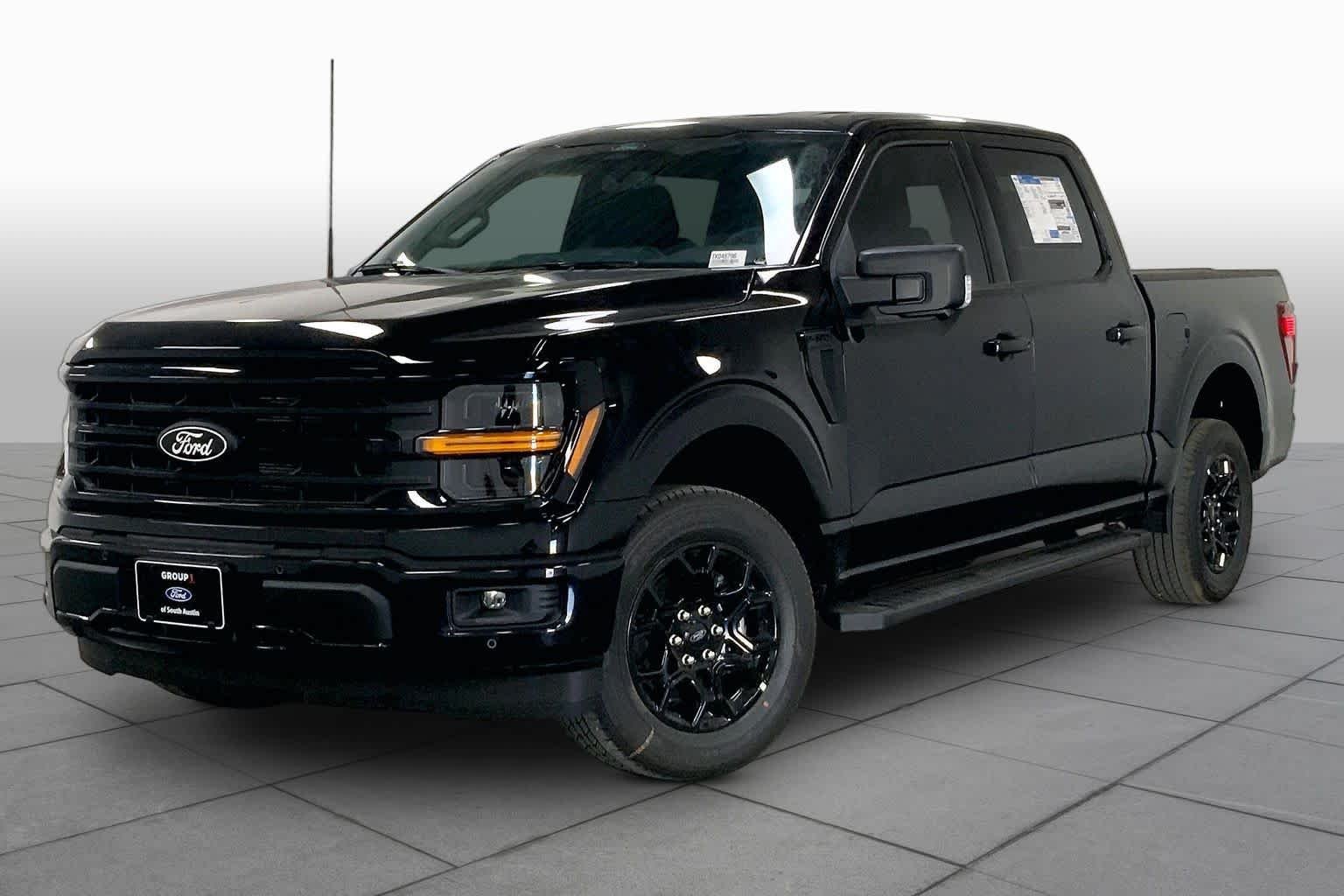 New 2026 Agate Black Metallic Ford XLT image 22