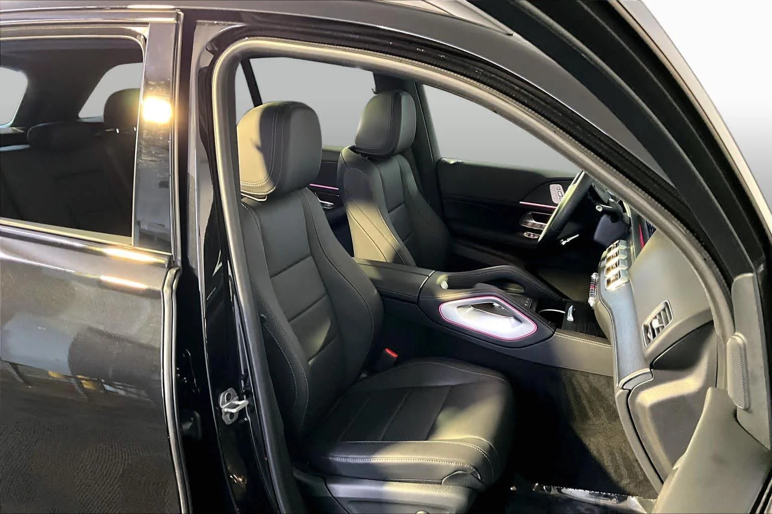 Certified Used 2026 Obsidian Black Metallic Mercedes-Benz GLE 350 image 8