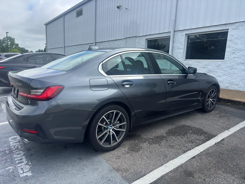 Used 2020 Mineral Gray Metallic BMW 330i image 3
