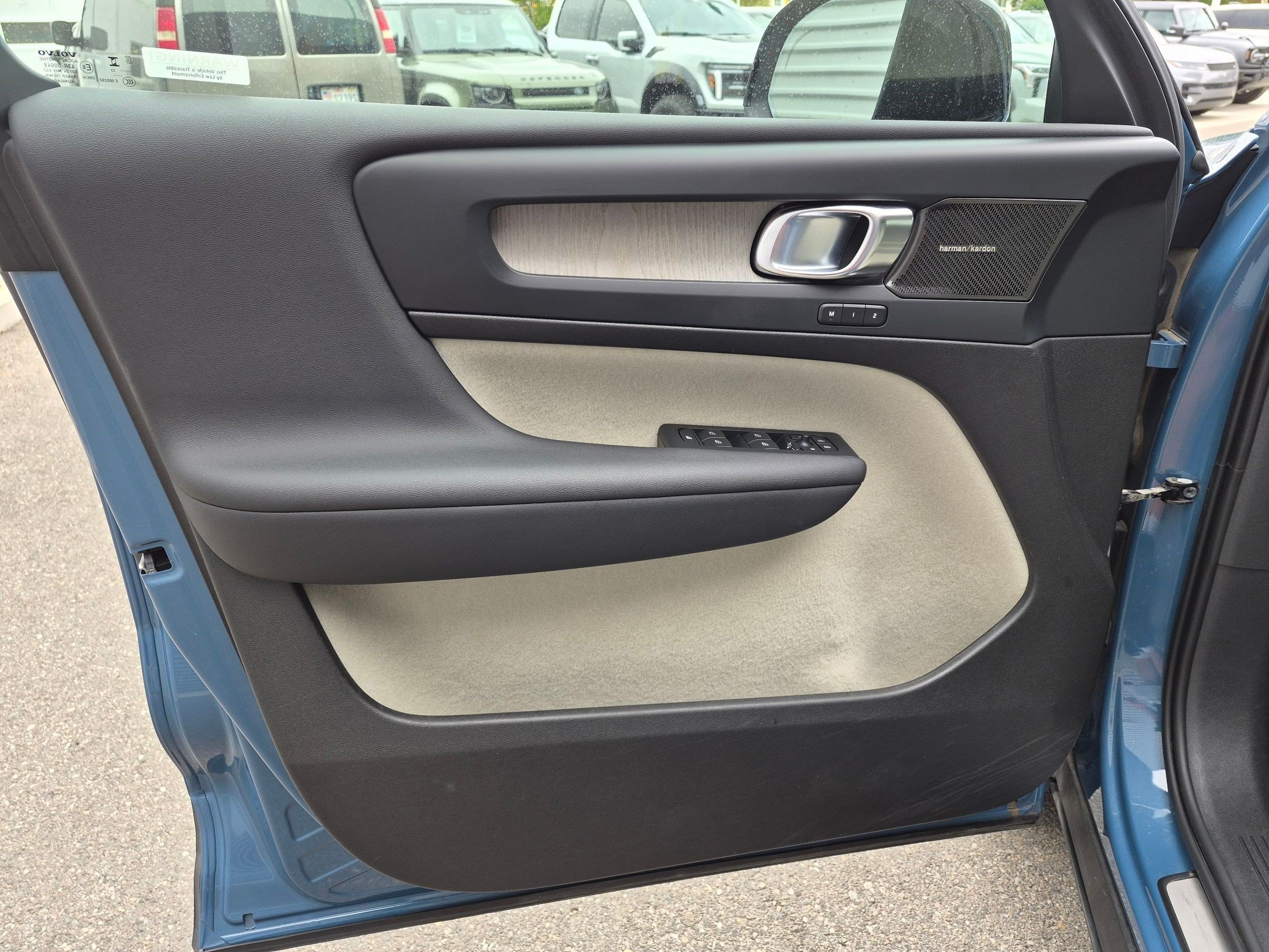 Certified Used 2023 Fjord Blue Volvo Plus Dark Theme image 12