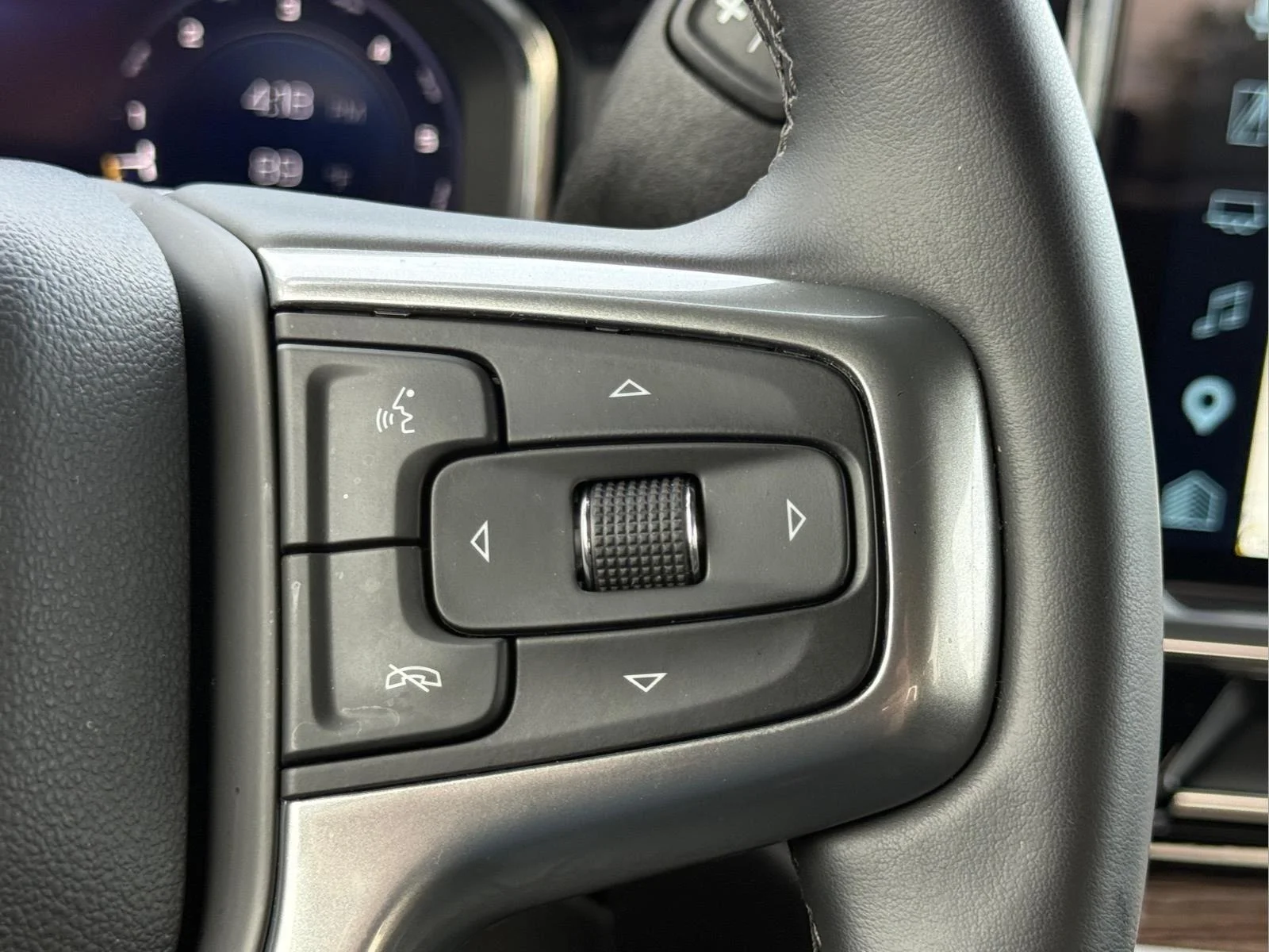 Used 2026 Sterling Gray Metallic Chevrolet LT image 25