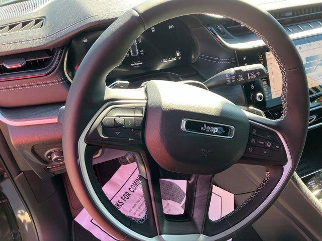 New 2026 Baltic Gray Metallic Clear-Coat Exterior Paint Jeep Limited image 13
