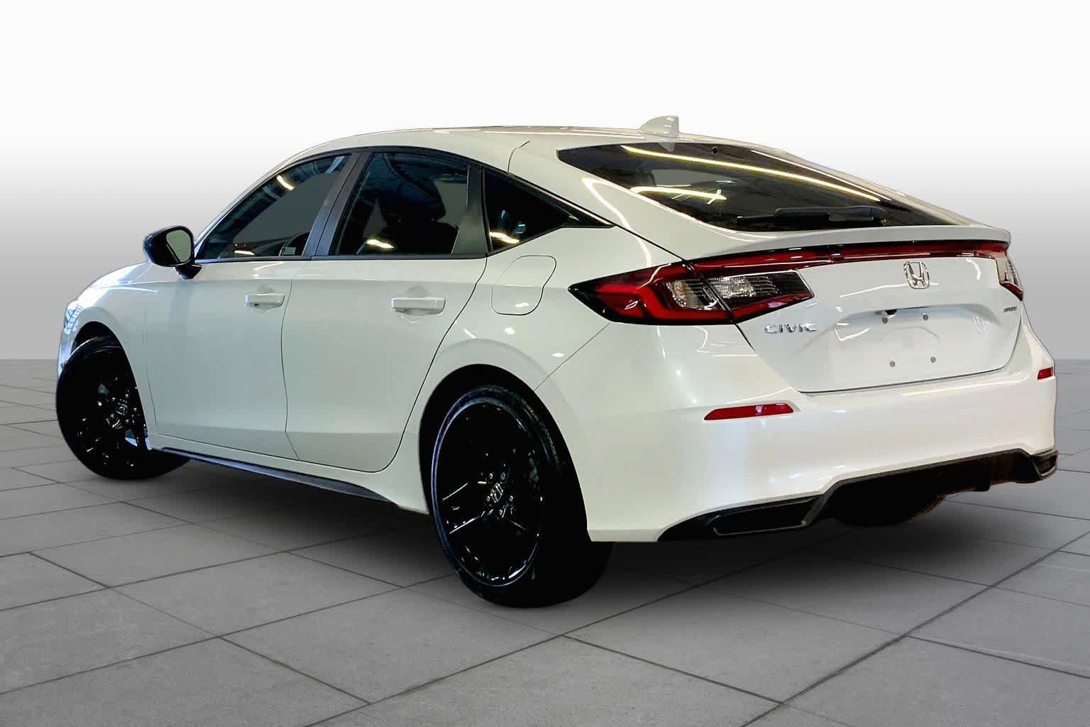 Used 2024 Platinum White Pearl Honda Sport image 21