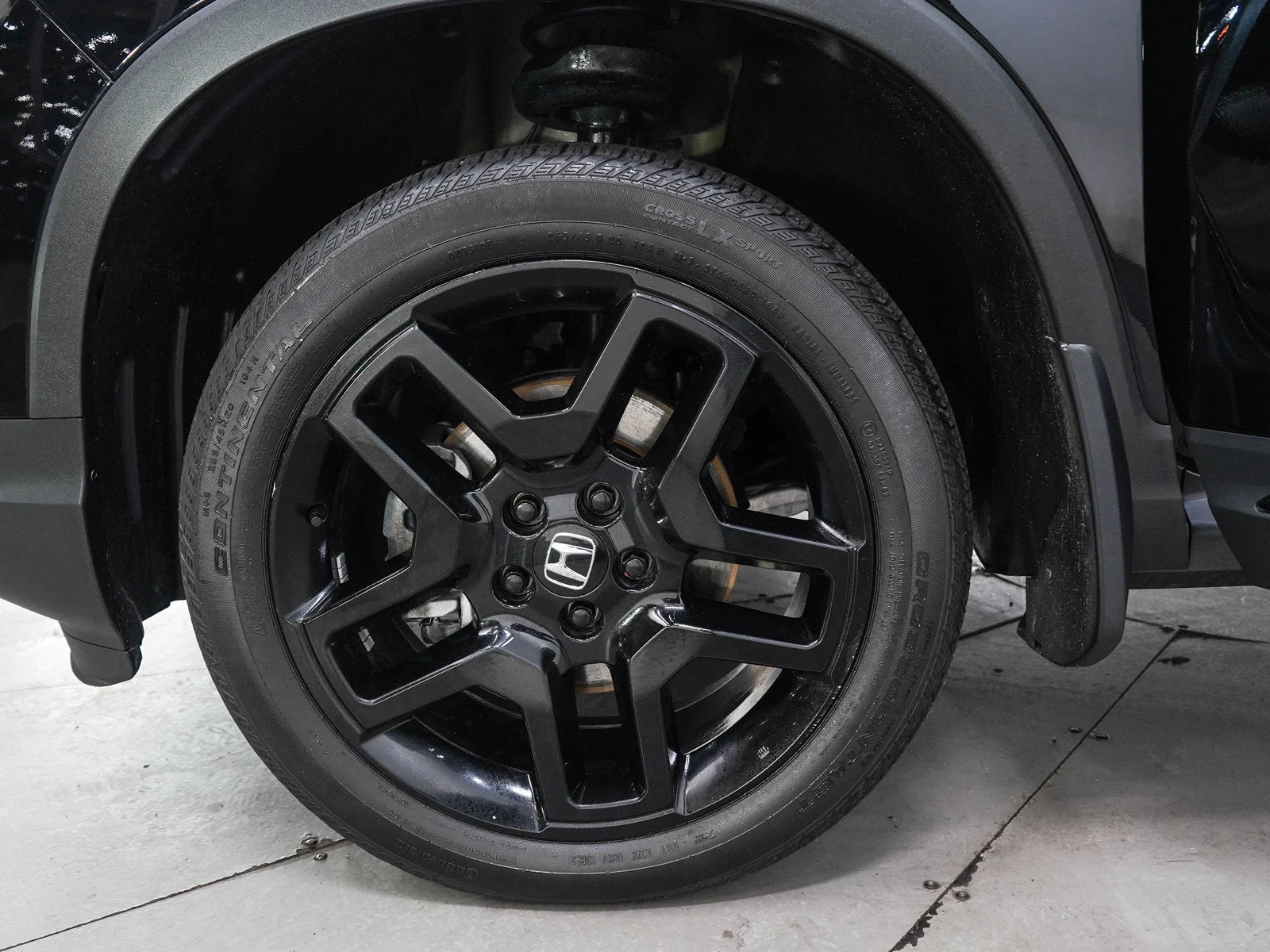 Used 2024 Crystal Black Pearl Honda Black Edition image 32