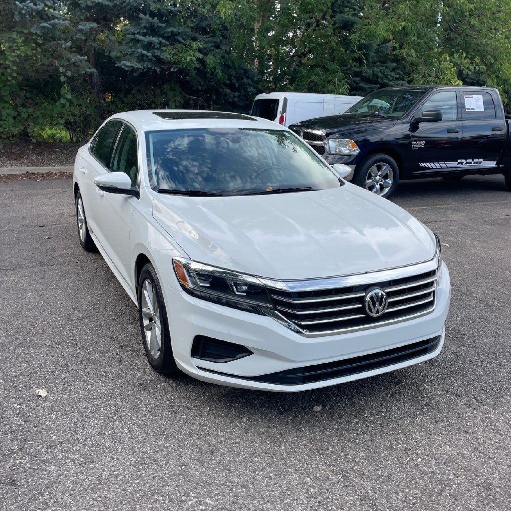 Used 2020 Pure White Volkswagen 2.0T SE image 4