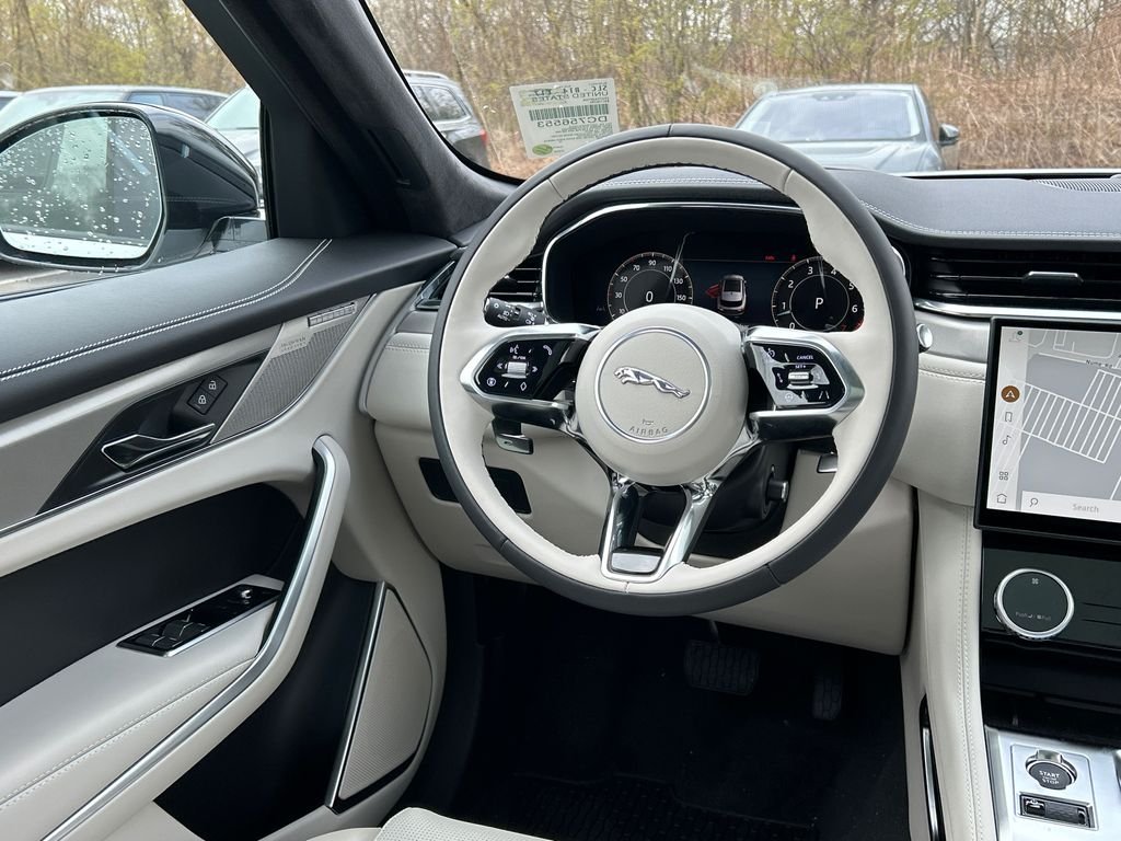 2026 Jaguar F-Pace R-Dynamic S - Photo 24