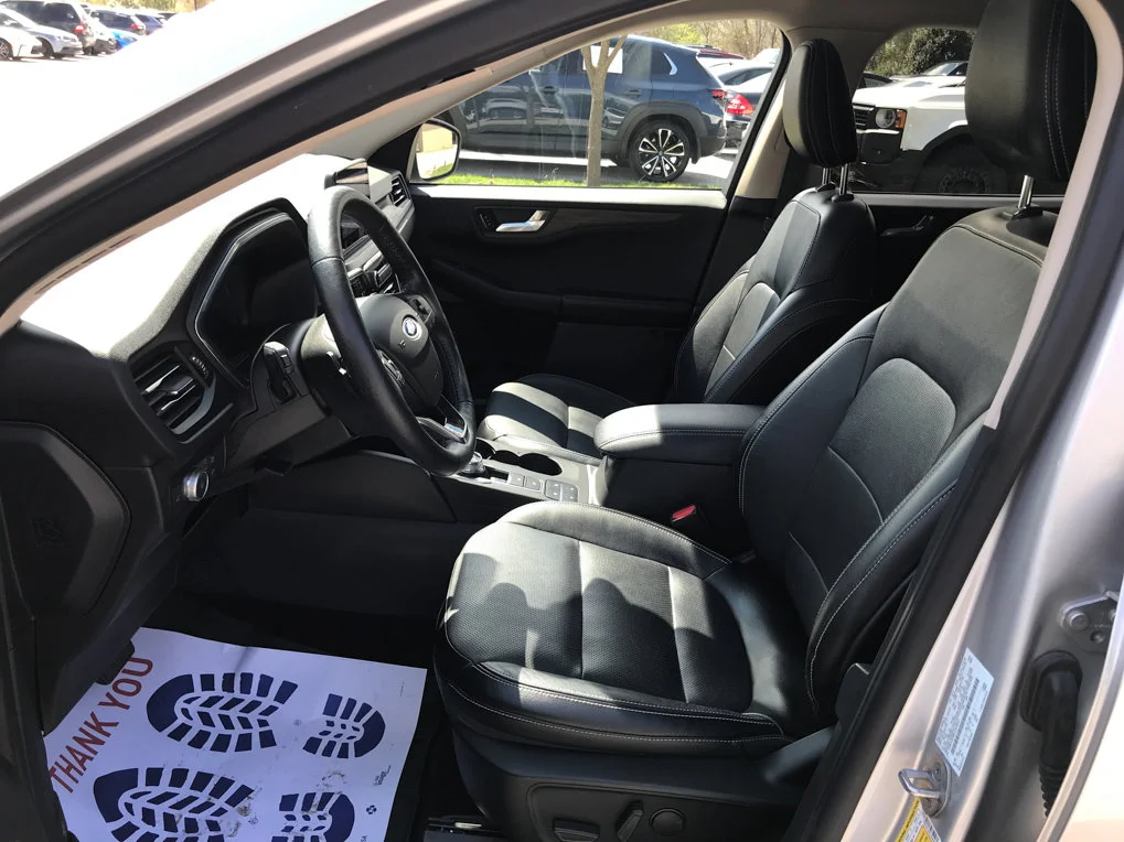 Pre-Owned 2020 Ford Escape Titanium
