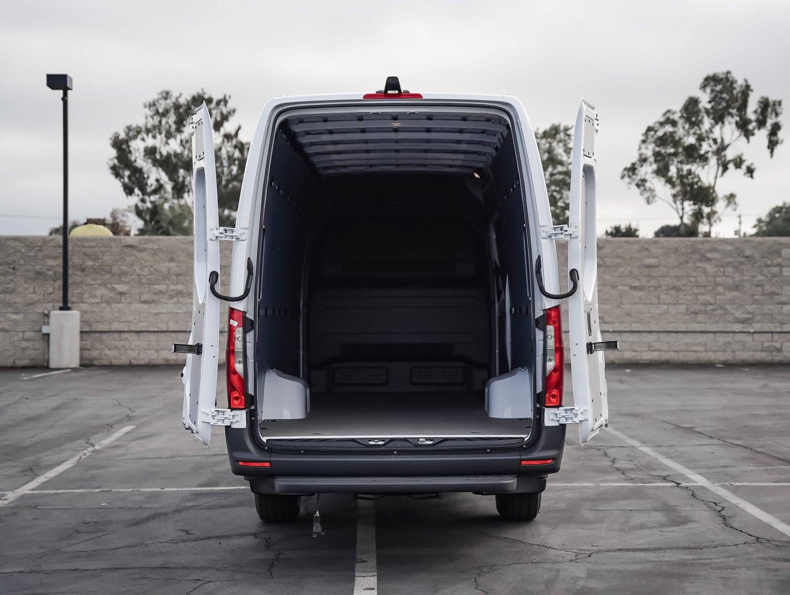 New 2026 Arctic White Mercedes-Benz 3500XD High Roof I4 Diesel HO 170 Extended RWD image 7