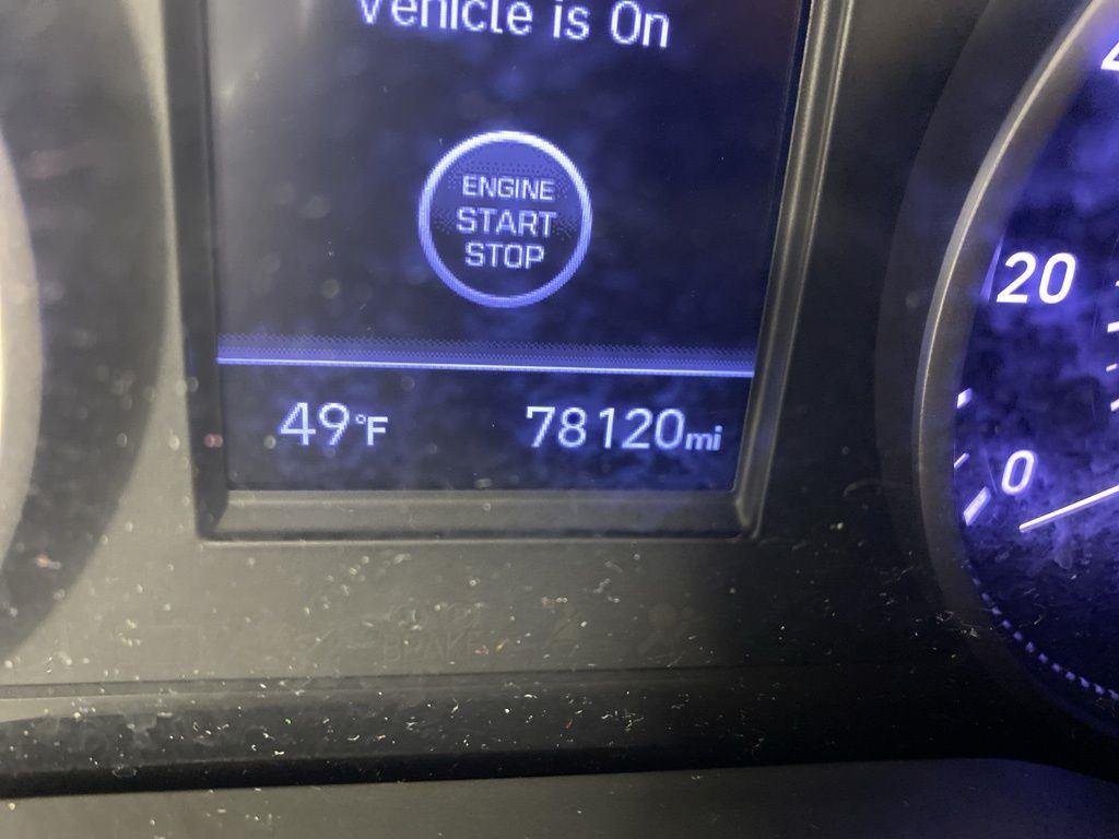 Used 2019 Silver Hyundai Value Edition image 21