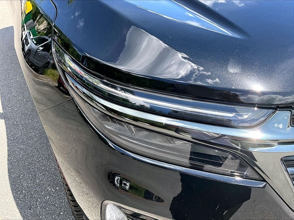 Used 2023 Mosaic Black Metallic Chevrolet RS image 32