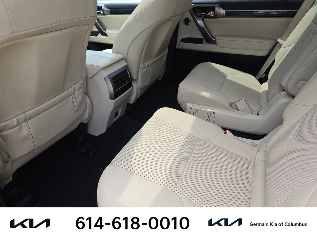 Used 2022 Black Lexus 460 image 19