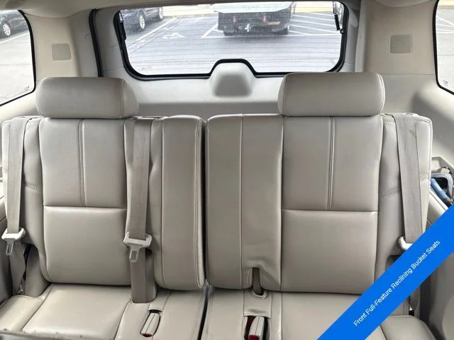 Used 2014 White Diamond Clearcoat GMC SLT 1500 image 24