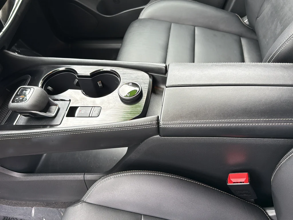 Certified Used 2023 White Nissan SL image 20