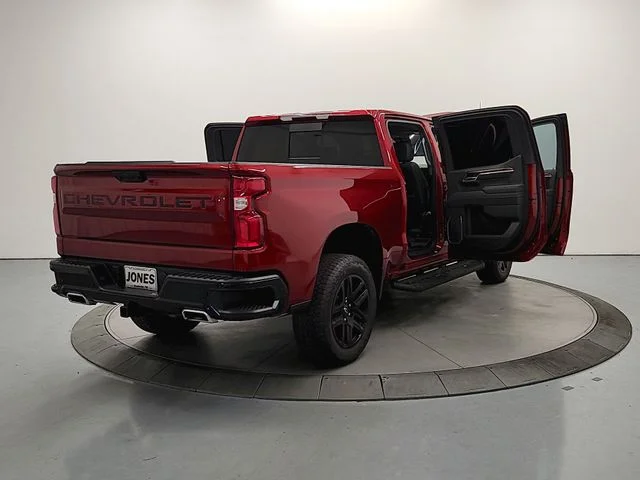 Used 2025 Red Chevrolet LT Trail Boss image 13