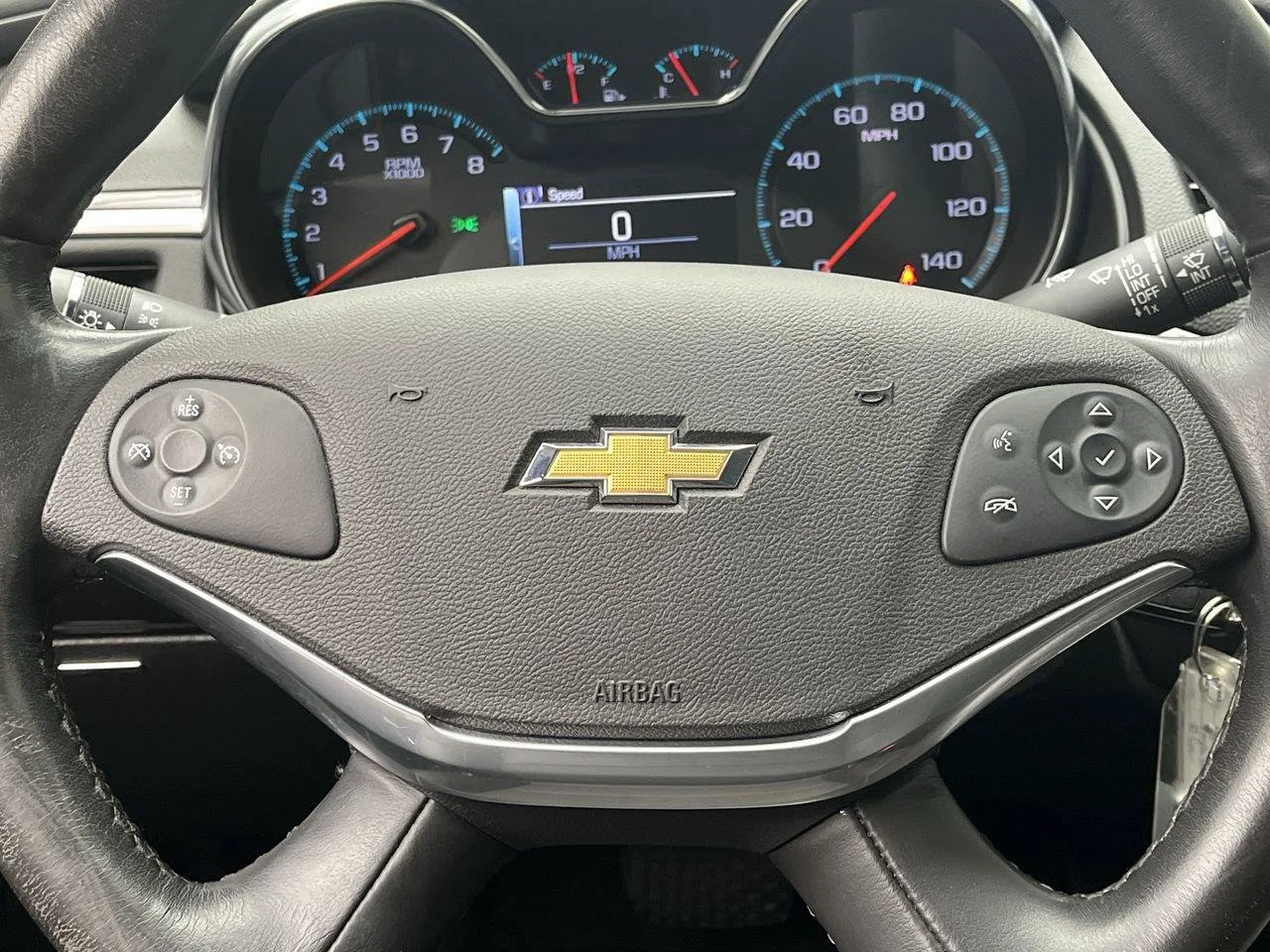 Used 2015 SILVER ICE METALLIC Chevrolet LT image 13