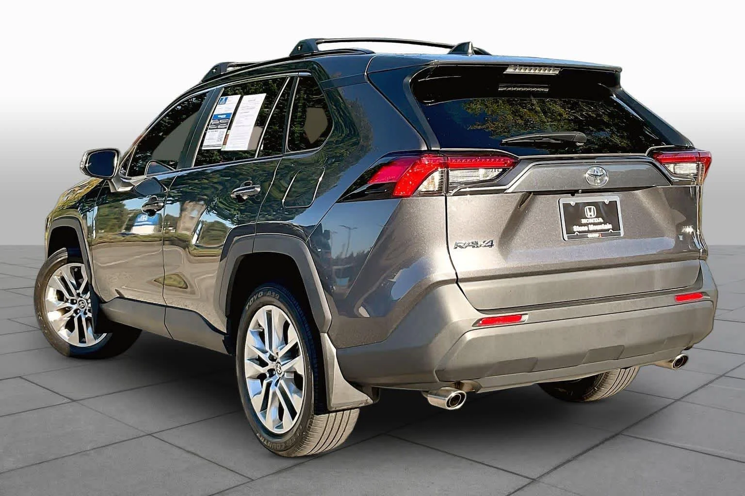 Used 2025 Magnetic Gray Metallic Toyota XLE Premium image 12