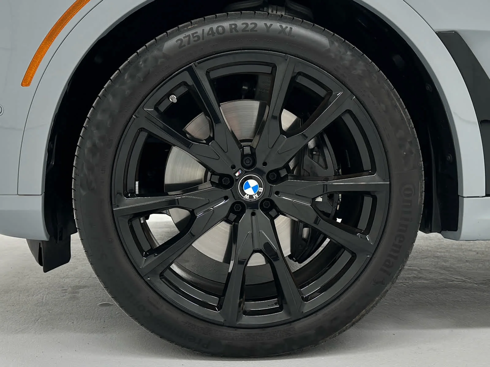 Used 2026 Brooklyn Grey Metallic BMW M60i image 9