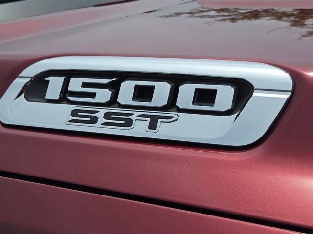 Used 2025 Delmonico Red Pearlcoat RAM Laramie image 24