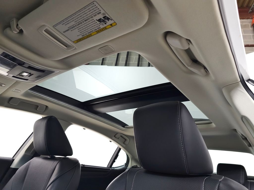 Used 2024 White Pearl Lexus 350 Ultra Luxury image 16