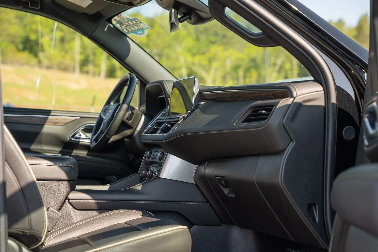 Used 2024 Black Chevrolet Premier image 13