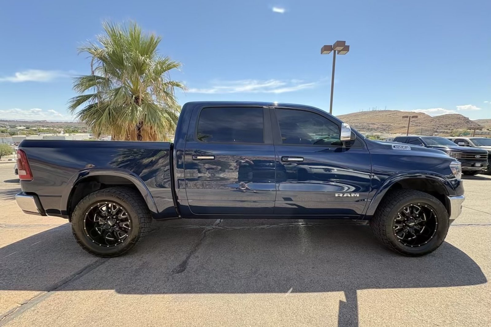 Used 2019 Patriot Blue Pearlcoat Ram Laramie image 7