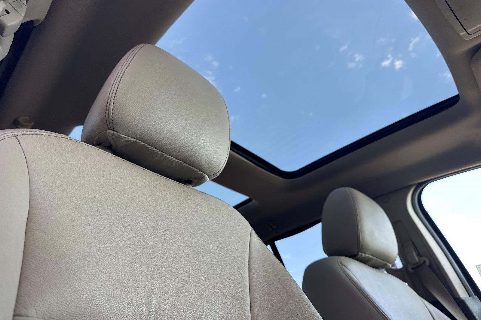 Used 2013 Ginger Ale Metallic Ford SEL image 16