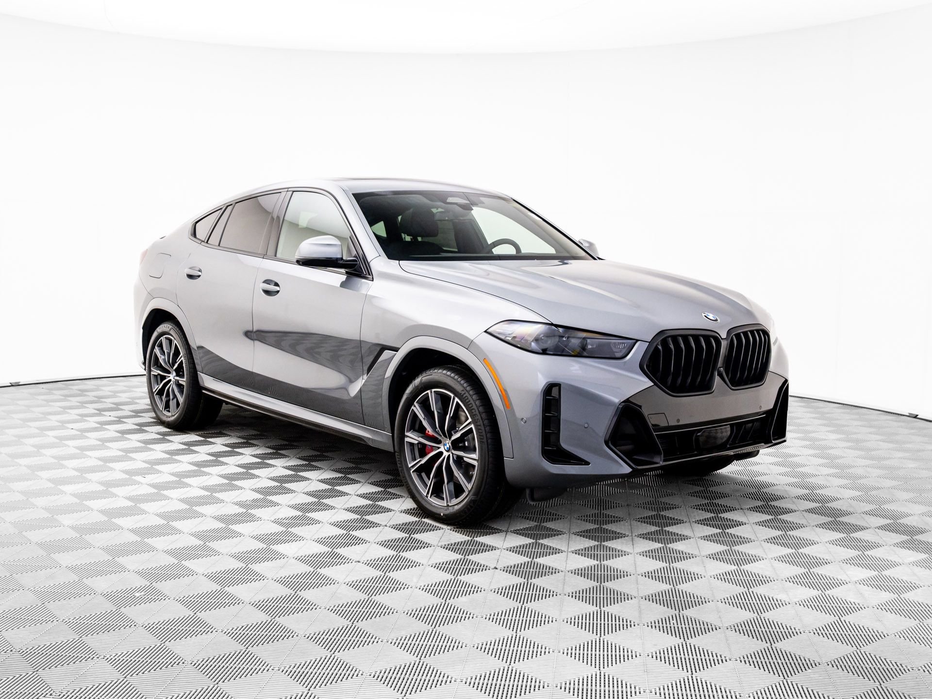 New 2026 Skyscraper Grey Metallic BMW xDrive40i image 8