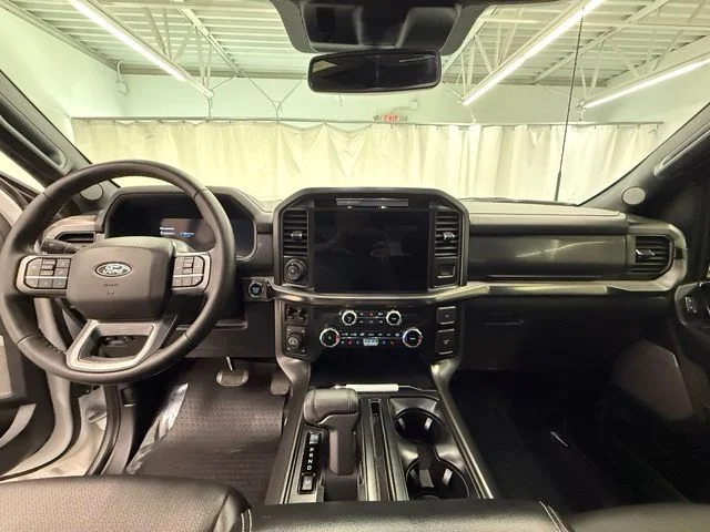 2025 Ford F-150 Lariat - Photo 18