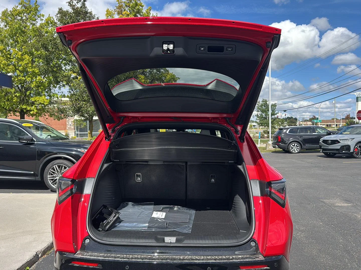 New 2026 Milano Red Acura w/A-Spec Advance Package image 9