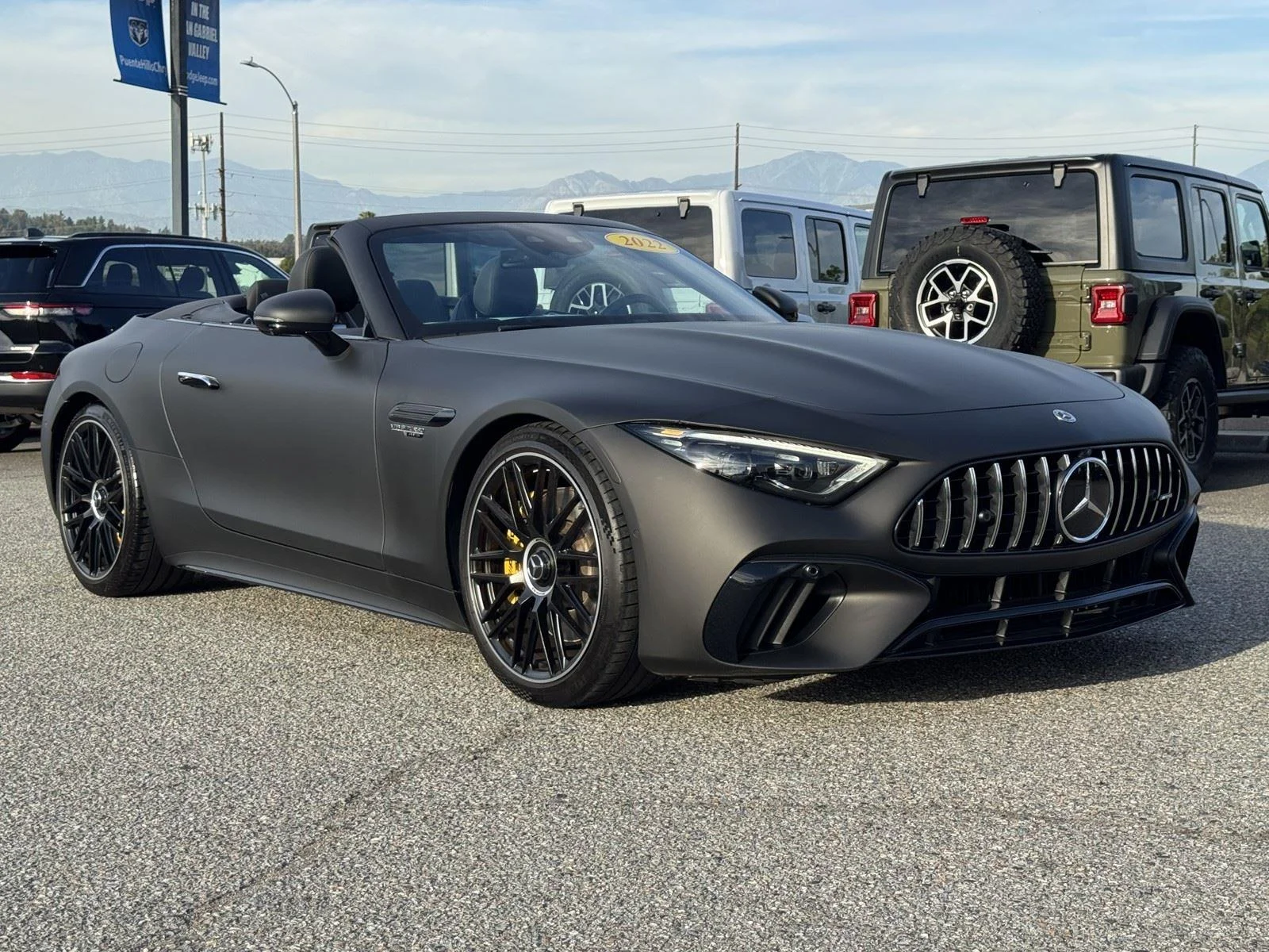 Used 2022  Mercedes-Benz AMG® SL 63 image 25