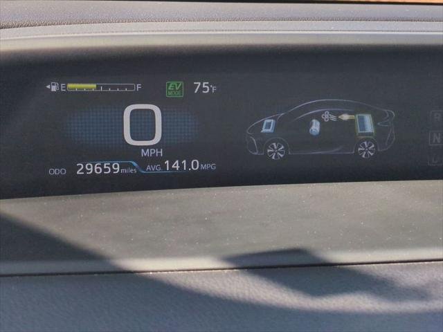 Certified Used 2022 EMOTIONAL RED 2 Toyota  image 25