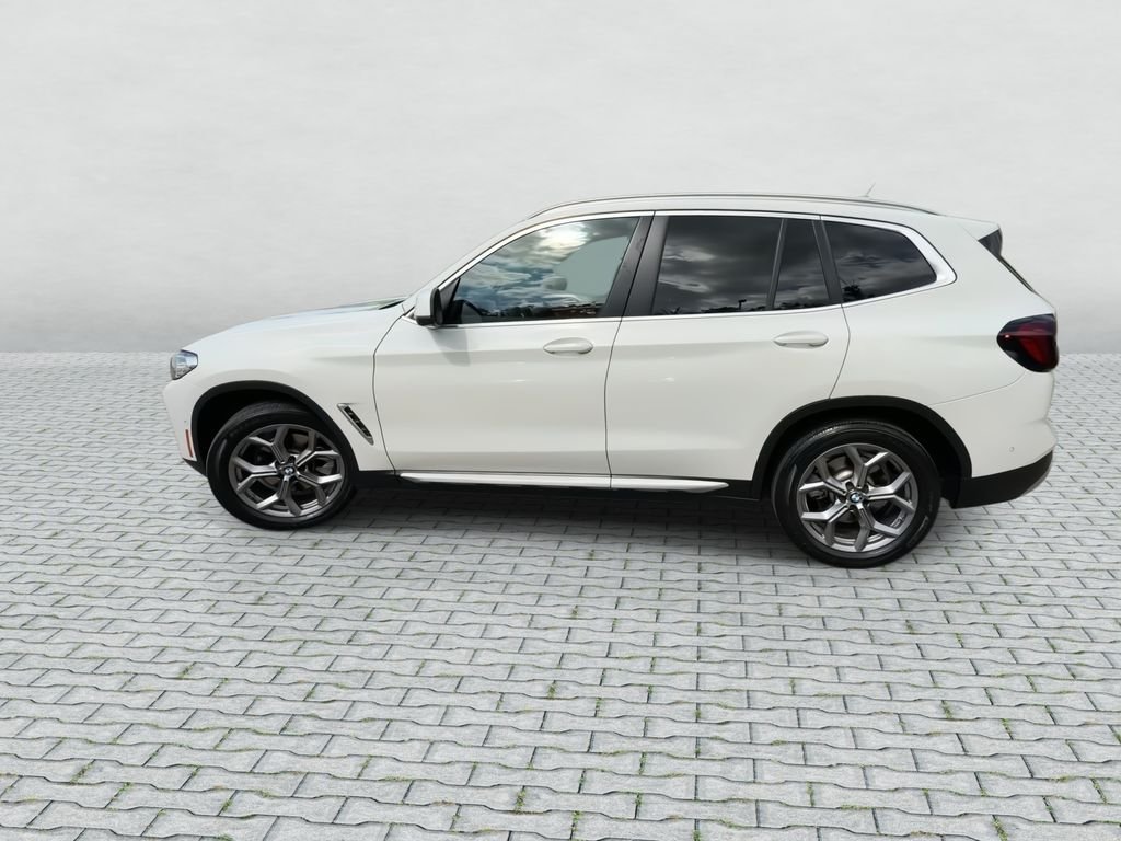 Used 2024 White BMW xDrive30i image 5