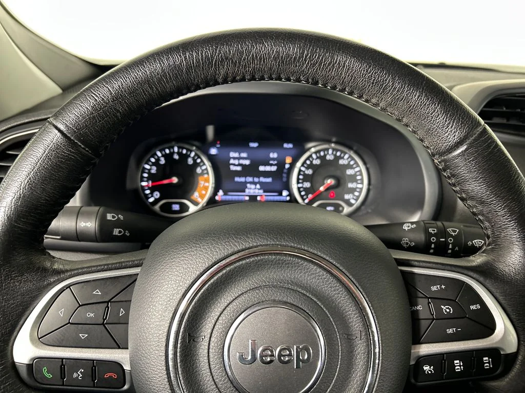 Used 2023 Gray Jeep Limited image 13