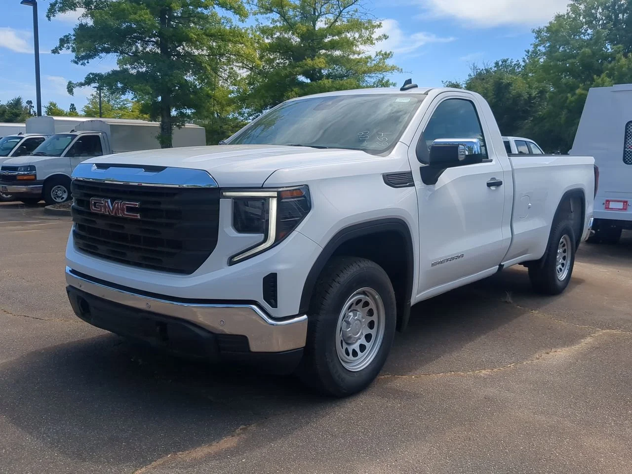 New 2026 Summit White GMC Pro image 4