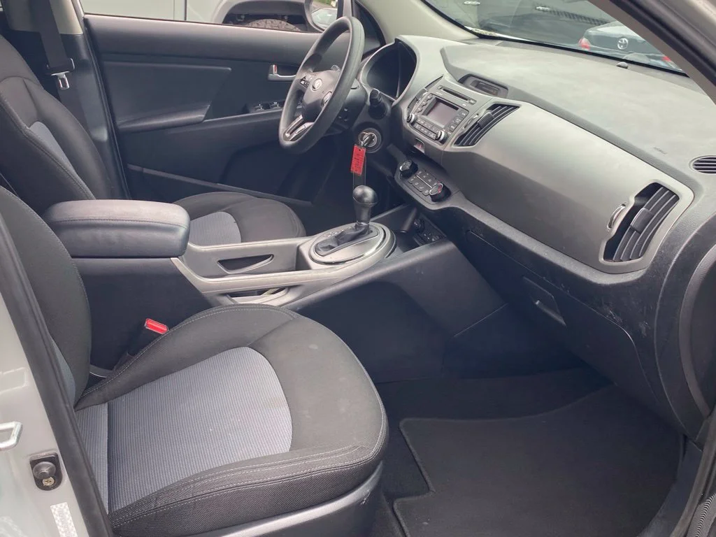 Used 2015 Silver Kia LX image 13