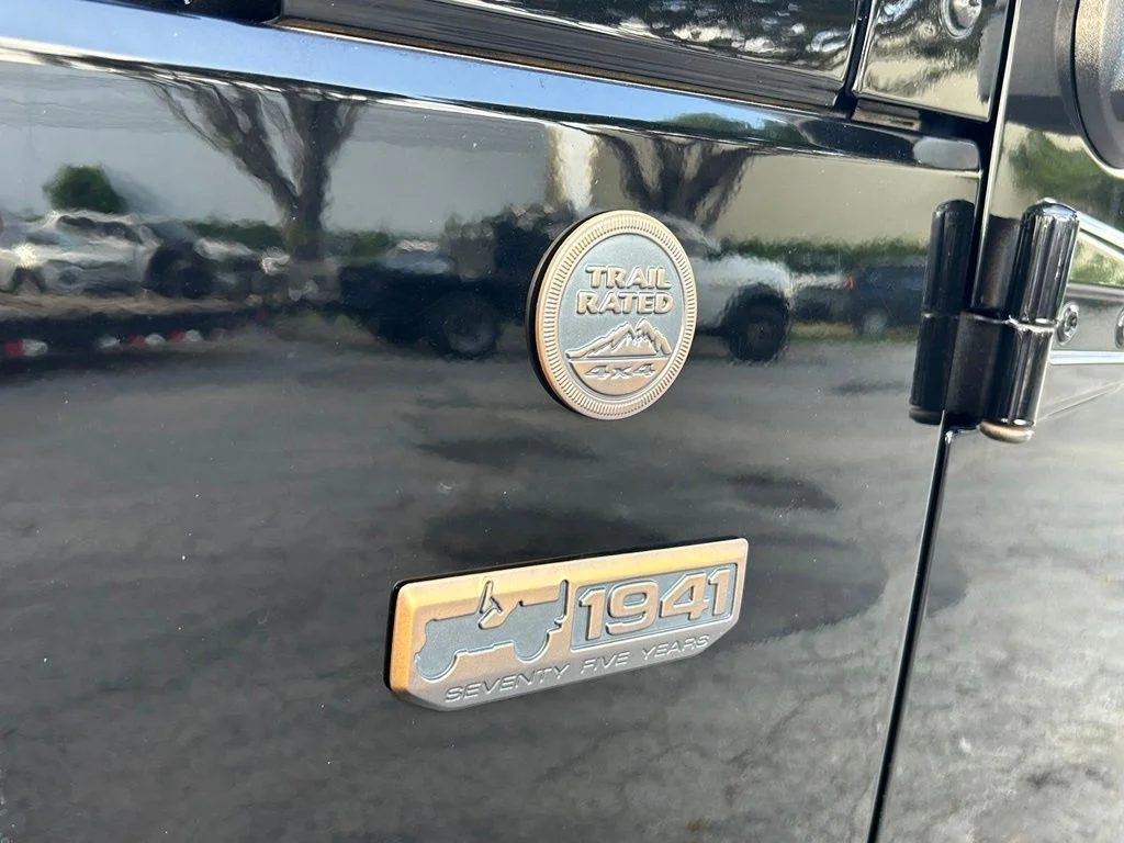 Certified Used 2017 Black Jeep Unlimited Sahara image 37