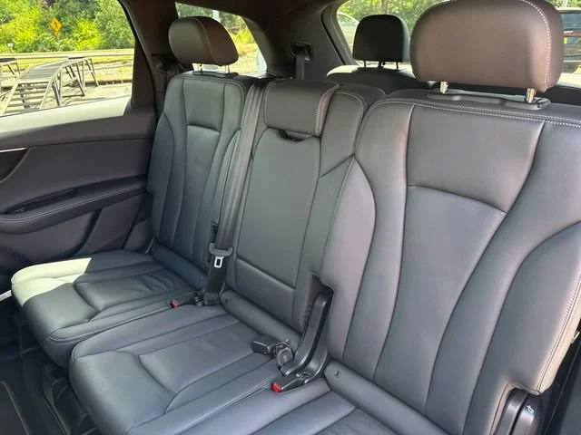 Used 2025 Mythos Black Metallic Audi 55 Premium Plus image 18