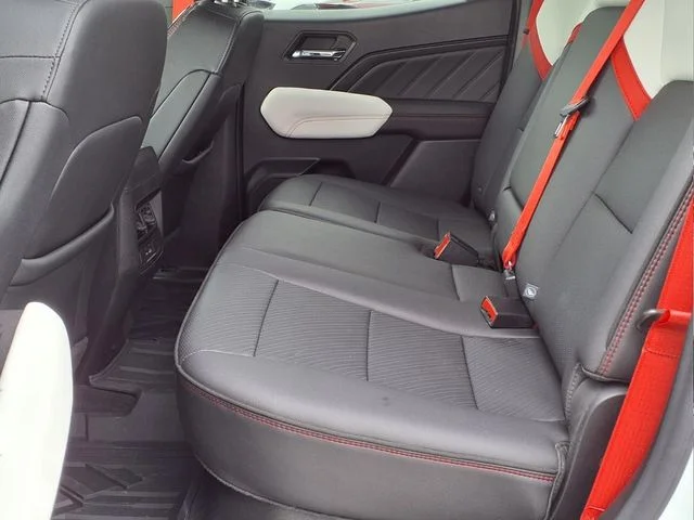 Used 2024 White GMC AT4X image 13