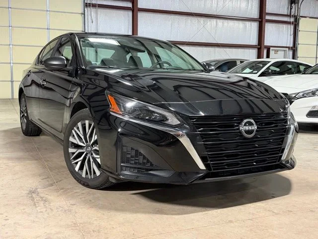 2024 Nissan Altima SV