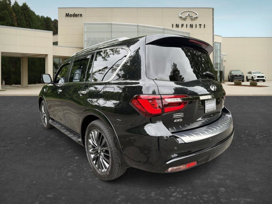 Certified Used 2023 Mineral Black INFINITI PREMIUM SELECT image 6