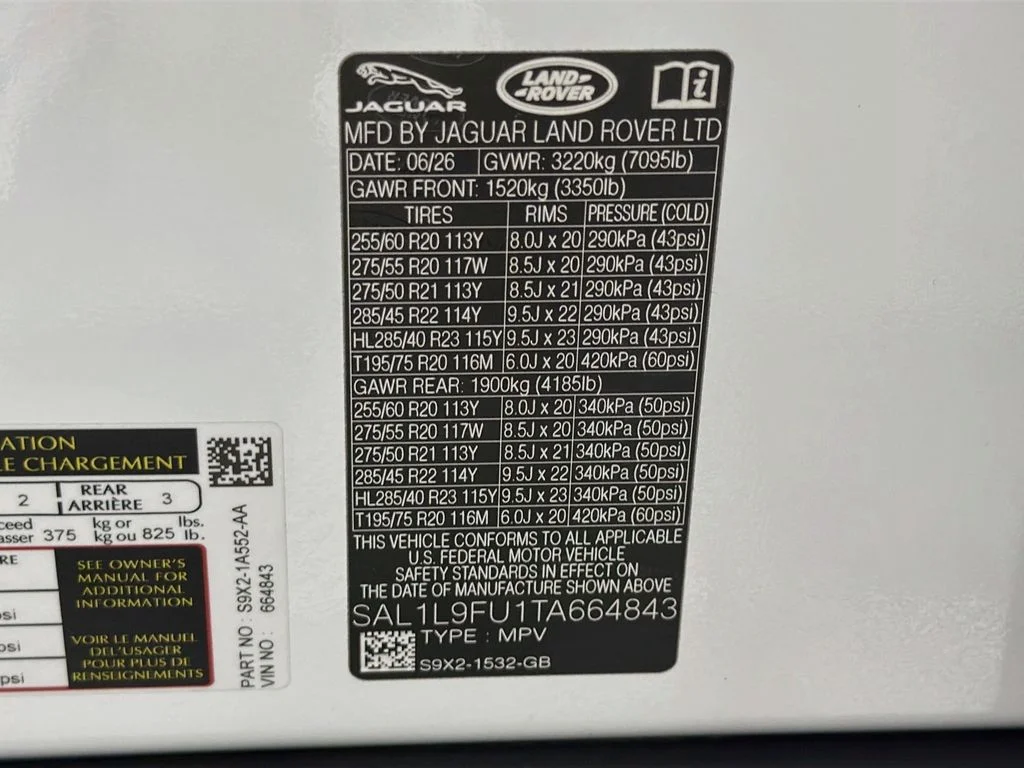 New 2026 Fuji White Land Rover Dynamic SE image 34