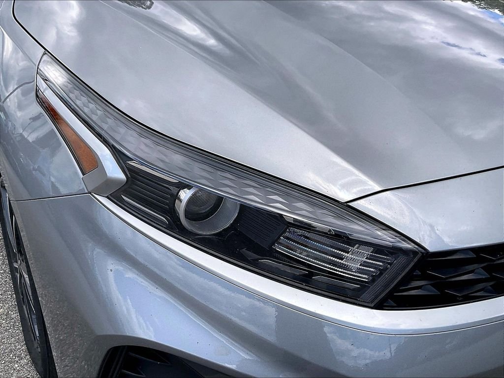 Used 2024 Steel Gray Kia LXS image 27