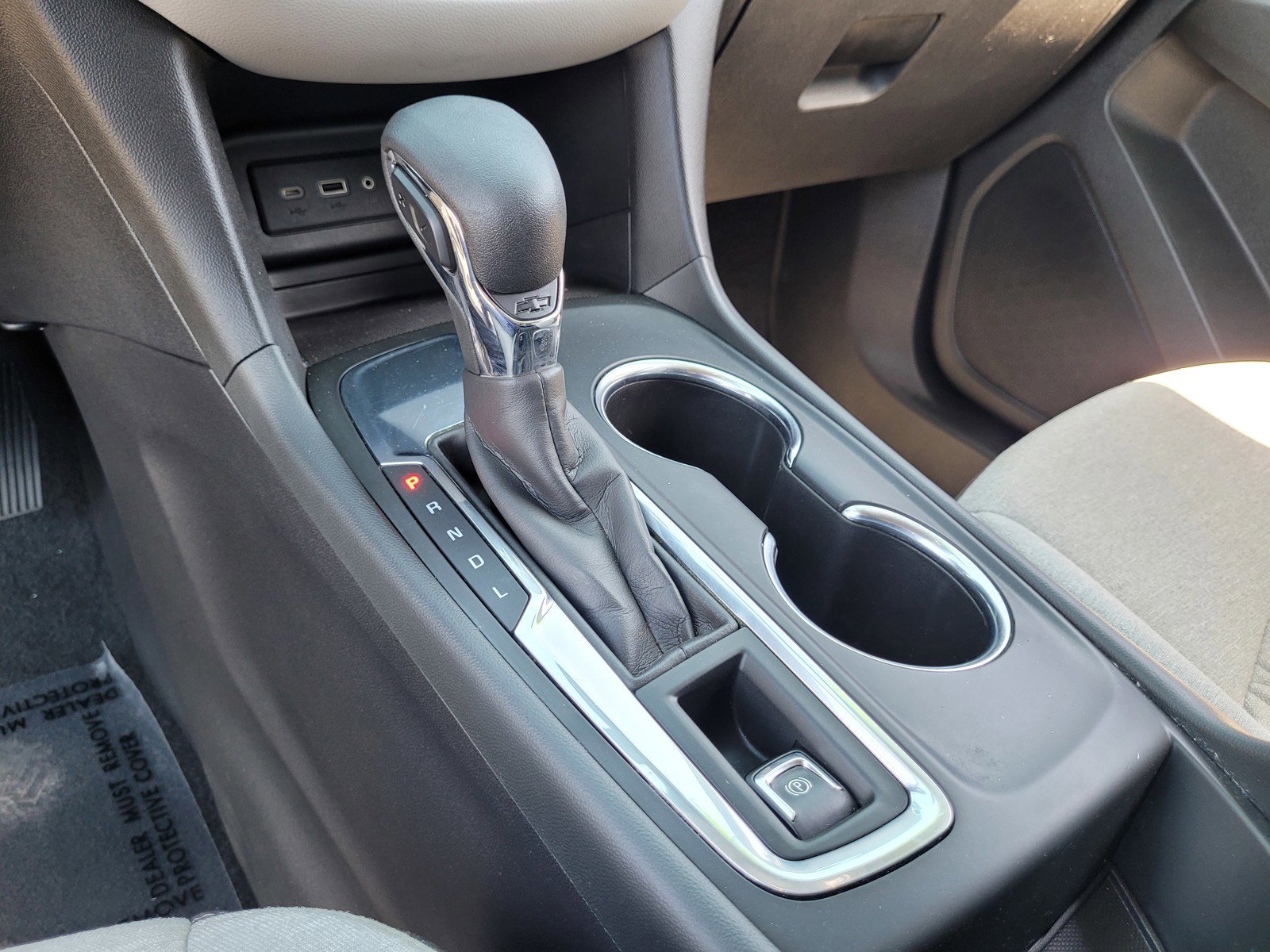 2022 Chevrolet Equinox LT - Photo 21